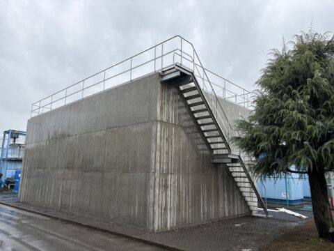 宇都宮市某所水槽完成しました。